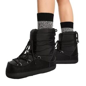Truffle Collection Snowboots in Black, Size M(7-8)​​​​​​